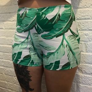Leafy green high waisted shorts!